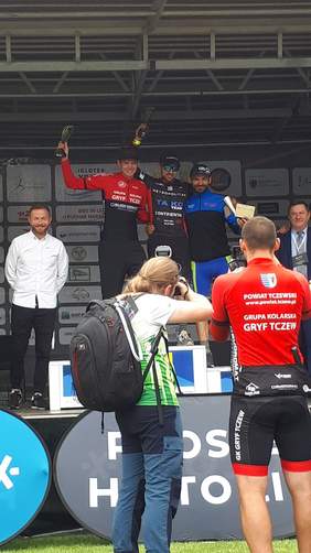 Pokaż zdjęcie: Wręczenie medali - Ryszard Świlski Wicemarszałek Województwa Pomorskiego.