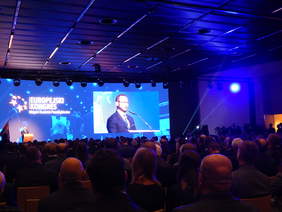 Pokaż zdjęcie: Otwarcie Kongresu przez Prezesa regionalnej Izby Gospodarczej Tomasza Zjawionego