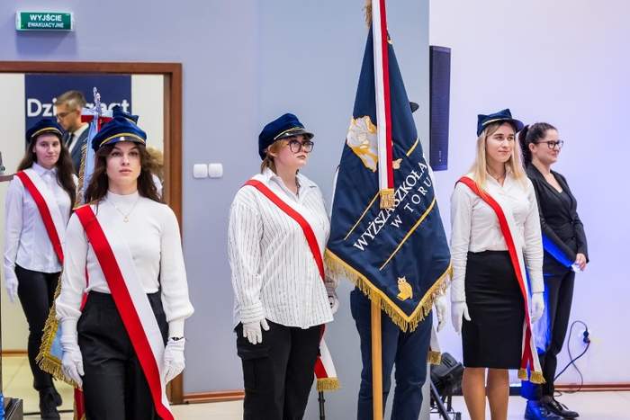 Sztandar honorowy uczelni