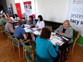 Pokaż zdjęcie: Stoisko Oddziału Wielkopolskiego PFRON podczas Targów Pracy w Poznaniu