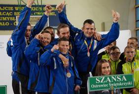 Pokaż zdjęcie: Radość nagrodzonych 