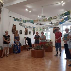 Pokaż zdjęcie: Plener malarski w Czeszewie pod hasłem: „Rzeka w malarstwie i sztuce ziemi” 