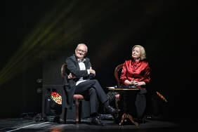 Pokaż zdjęcie: Prowadzący koncert