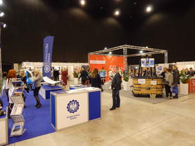 Pokaż zdjęcie: Stoiska