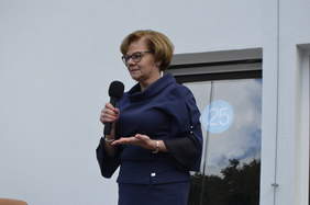 Pokaż zdjęcie: Pani Dyrektor Oddziału Kujawsko-Pomorskiego PFRON Aleksandra Gierej podczas wystąpienia