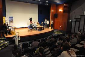 Pokaż zdjęcie: Pytania publiczności do Jana Meli