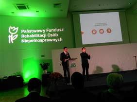 Pokaż zdjęcie: Galę konkursu prowadził Krzysztof Ziemiec