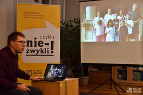 Pokaż zdjęcie: Prezentacja Grzegorza Rzeszutka