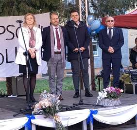 Pokaż zdjęcie: Samorządowcy na scenie