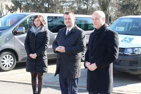 3 nowe mikrobusy do przewozu osób niepełnosprawnych w powiecie słubickim 