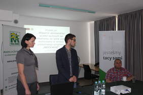 Pokaż zdjęcie: Przedstawiciele Fundacji Fuga Mundi