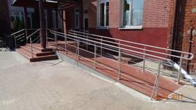 Pokaż zdjęcie: Likwidacja barier architektonicznych w Zespole Szkół w Młynarach