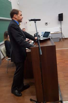 Pokaż zdjęcie: uczestnicy konferencji