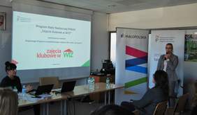 Pokaż zdjęcie: Wystąpienie Małgorzaty Salwach - przedstawiciela Małopolskiego Oddziału PFRON