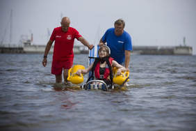 Pokaż zdjęcie: Amfibia - fot. Krzysztof MystkowskiKFP