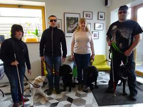 Pokaż zdjęcie: Przekazanie psów przewodników wyszkolonych przy wsparciu ze środków PFRON