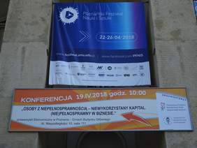 Pokaż zdjęcie: Plakat promujący konferencję pt.: „Osoby z niepełnosprawnością – niewykorzystany kapitał. (Nie)pełnosprawny w biznesie”