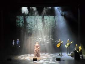 Pokaż zdjęcie: Koncert Charytatywny We Love Blue w Operze na Zamku w Szczecinie