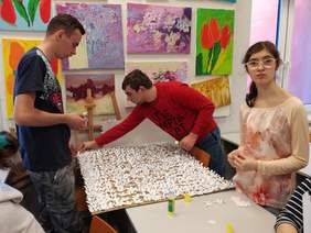 Pokaż zdjęcie: Zajęcia plastyczne