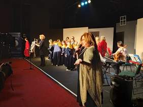 Pokaż zdjęcie: Joanna Łaba - prezes Stowarzyszenia TRISO dziękuje sponsorom i Opolanom za wsparcie