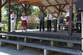 Pokaż zdjęcie: Powitanie uczestników przez Marię Król Prezes Stowarzyszenia