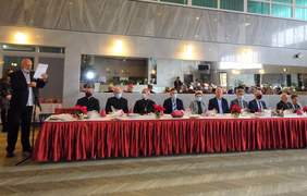 Pokaż zdjęcie: Zaproszeni goście 