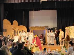 Pokaż zdjęcie: Spotkanie jasełkowe Instytutu Medycznego im. Jana Pawła II