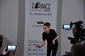 Pokaż zdjęcie: Festiwal Poezji Miganej, Fot. MBP Lublin