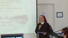 Pokaż zdjęcie: Siostra Hiacynta wita przybyłych gości . fot. M. Bujarski 