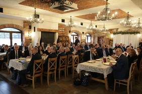 Pokaż zdjęcie: Zaproszeni goście