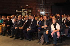 Pokaż zdjęcie: Uczestnicy spotkania