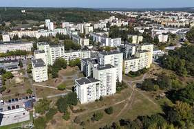 Widok osiedla mieszkaniowego z lotu ptaka - bloki i wieżowce - Fordońska Spółdzieelnai Mieskzaniowa