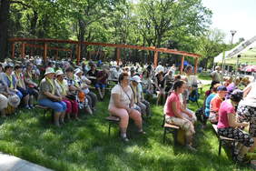 Pokaż zdjęcie: Uczestnicy wydarzenia