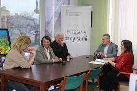 Pokaż zdjęcie: Przedstawiciele Polskiego Związku Niewidomych Okręg Lubelski oraz PFRON