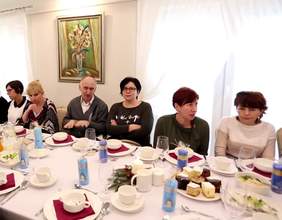 Pokaż zdjęcie: Uczestnicy Wigilijnego Spotkania Ostrowskich Spółdzielni Inwalidów