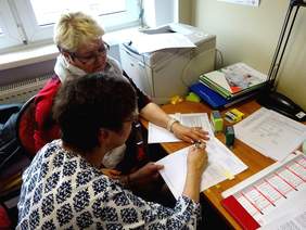 Pokaż zdjęcie: Podpisanie umowy z Polskim Towarzystwem Stwardnienia Rozsianego Oddziałem w Sieradzu