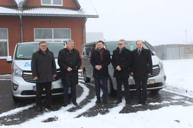 Pokaż zdjęcie: Przekazanie pojazdów