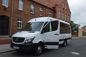 Pokaż zdjęcie: Bus z dofinansowaniem PFRON dla Warsztatów Terapii Zajęciowej w Miejskiej Górce