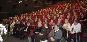 Pokaż zdjęcie: Uczestnicy obchodów XX-lecia Warsztatów Terapii Zajęciowej w Gębicach