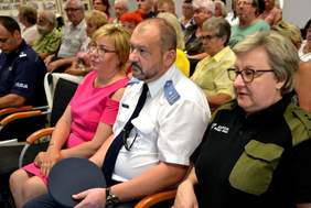 Pokaż zdjęcie: Uczestnicy konferencji "Bezpieczeństwo seniorów na Sądecczyźnie"