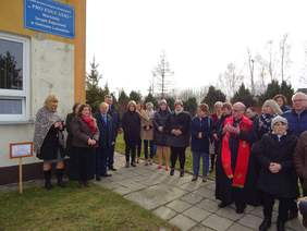 Pokaż zdjęcie: Uczestnicy uroczystości