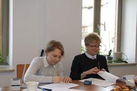 Pokaż zdjęcie: Marzena Jurczyk Przezes Zarządu oraz Małgorzata Brendel Z-ca Prezesa ds. Finansowo - Administracyjnych - Spółdzielnia Niewidomych im. Mjr Edwina Wagnera.