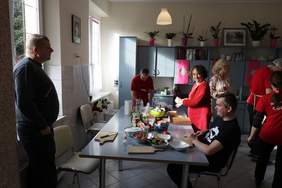 Pokaż zdjęcie: Uczstnicy XVII Wojewódzkiego Konkursu Sztuki Kulinarnej