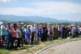 Pokaż zdjęcie: Uczestnicy "Święta Godności"