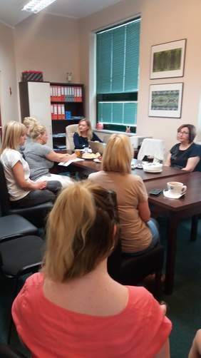 Pokaż zdjęcie: W trakcie spotkania omówiono różne możliwości  wsparcia dla podopiecznych MOPR