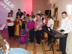 Pokaż zdjęcie: Występ artystyczny