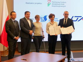 Pokaż zdjęcie: Fotogfafia grupowa