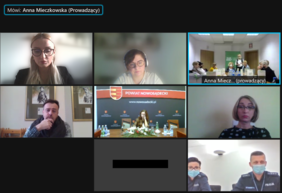 Pokaż zdjęcie: Prelegenci i uczestnicy spotkania, uczestniczący w wydarzeniu online - zdjęcia uczestników, widok w aplikacji Webex