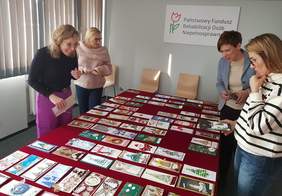 Pokaż zdjęcie: Kapituła IV edycji konkursu na kartkę bożonarodzeniową z udziałem Anny Skupień, dyrektor Oddziału Wielkopolskiego PFRON