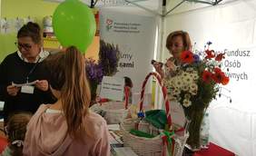 Pokaż zdjęcie: Dzieci biorące udział w konkursach zorganizowanych przez Oddział Wielkopolski PFRON z zagadnień poruszających tematykę niepełnosprawności